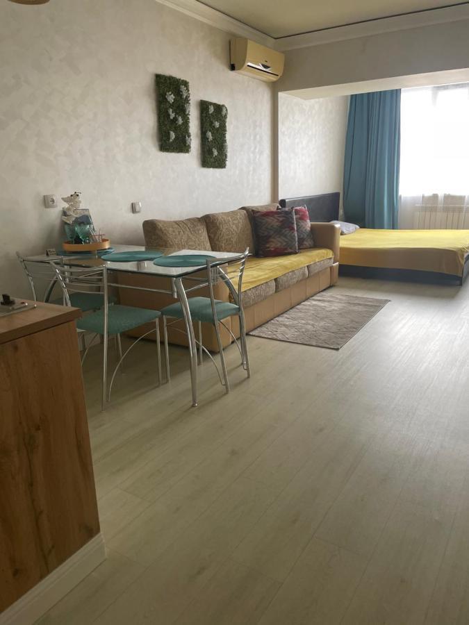 Арбат Apartment Almatý Exterior foto