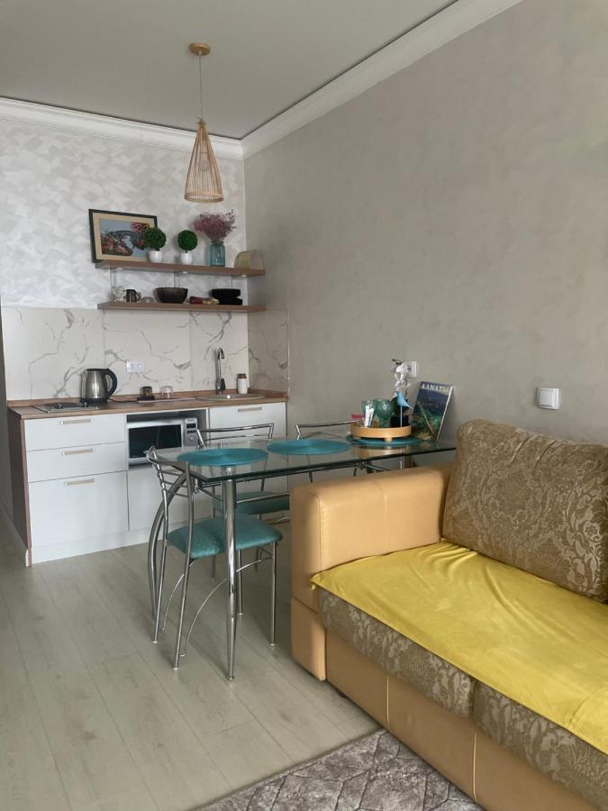 Арбат Apartment Almatý Exterior foto